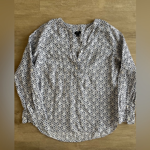 Talbots 100% Linen Top Blue and White Coastal - Picture 1 of 8